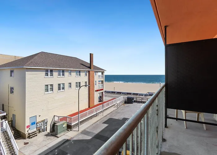 Hotel Americana Motor On Boardwalk *