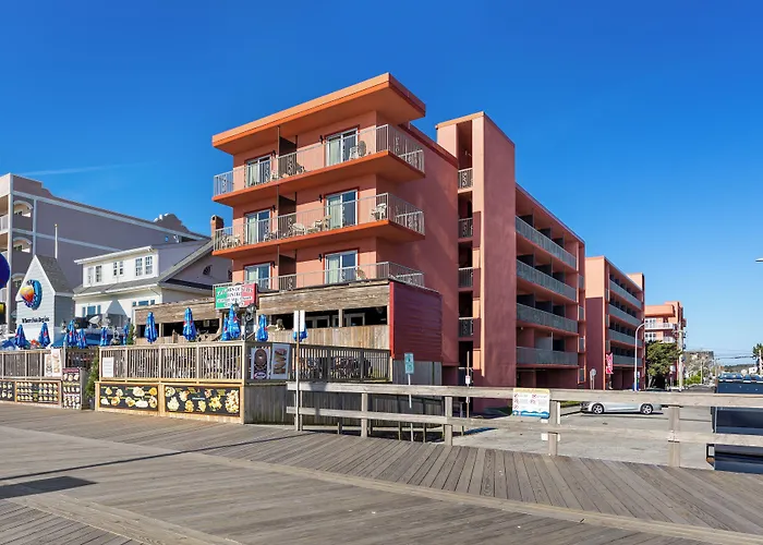 Americana Motor On Boardwalk