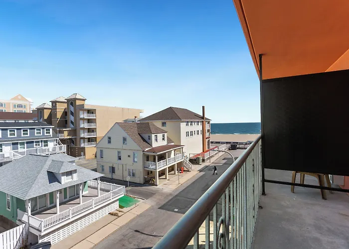 Hotel Americana Motor On Boardwalk Ocean City
